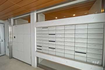 共用ポストと宅配ボックス