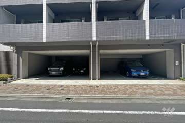 敷地内駐車場（屋内平面式）