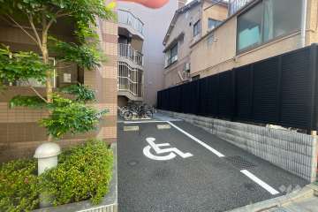 敷地内駐車場（屋外平面式）