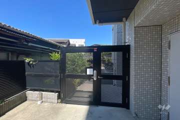 駐輪場の出入り口