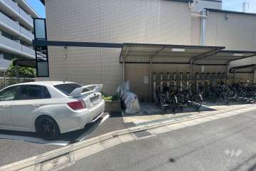 駐輪場（屋根付き）