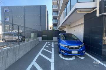 敷地内駐車場（屋外平面式）