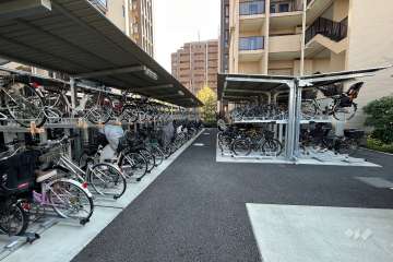 駐輪場（屋根付き）