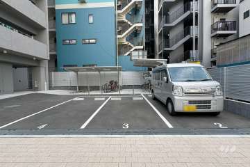 敷地内駐車場（屋外平面式）
