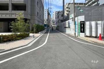 敷地東側の前面道路