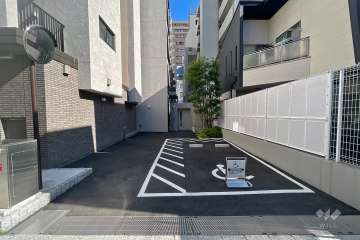 敷地内駐車場（身障者用駐車場）