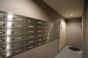 共用ポストと宅配ボックス