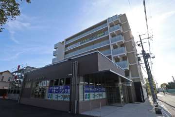 ブリリア伊丹の外観（北西側から）