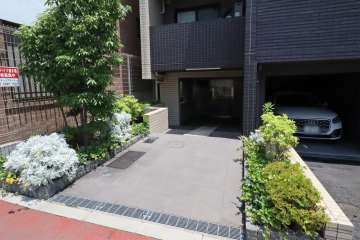 駐輪場の出入り口　