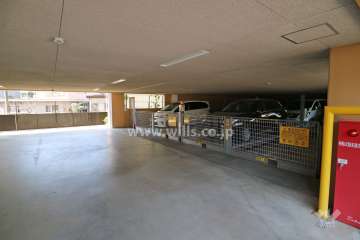 敷地内駐車場(屋内機械式)