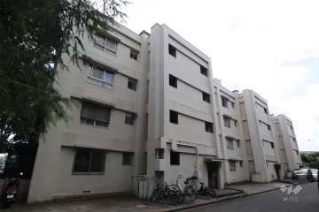 かみさく1号棟の外観(北東側から)