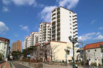 花のみち2番館の外観（南東側から）