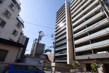 オープンレジデンシア葵ザ・プレイスの外観（南東側から）