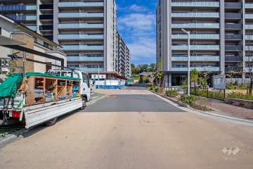 14.南西側_前面道路_北西側から
