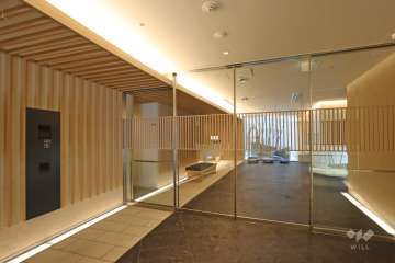 エントランスはオートロック付きです。