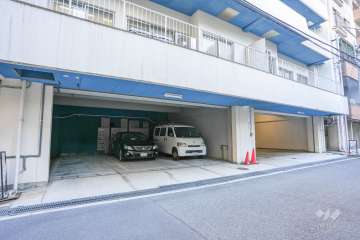 敷地内駐車場（屋内平面式）