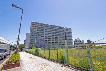 ファインシティ大阪城公園の遠景。