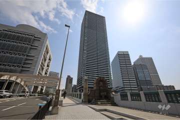 ザ・パークハウス中之島タワーの外観（北東側から）