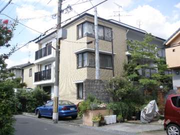 ファミーユ豊中上野西の外観