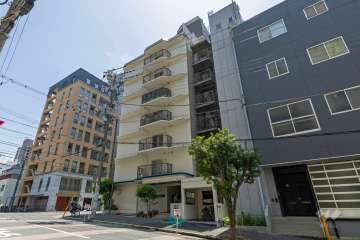 サニーハウス谷町の外観（北西側から）