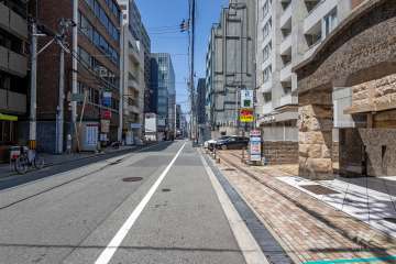 敷地南側の前面道路