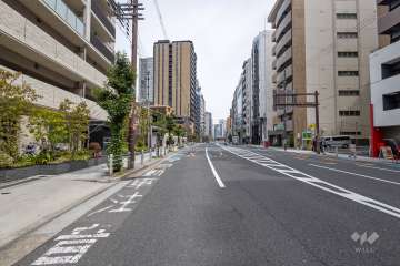 敷地南側の前面道路