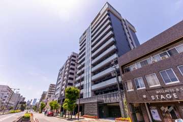 ローレルアイ谷町六丁目の外観（北東側から）