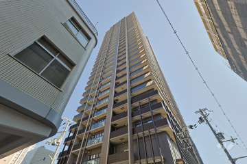 シエリアタワー大阪福島の外観（北西側から）