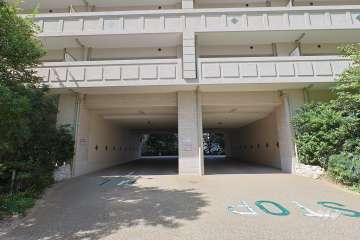 駐車場の出入り口