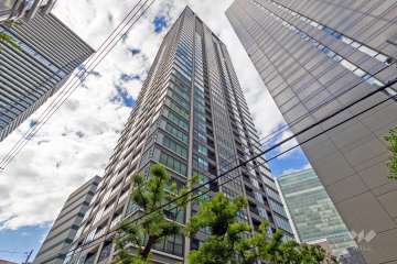 堂島ザレジデンスマークタワーの外観（南東側から）