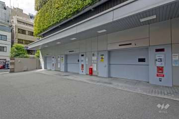 敷地内駐車場（屋内機械式）