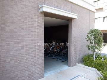 駐輪場の入り口