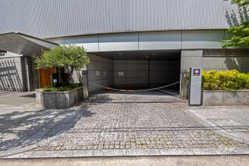 駐車場の出入り口