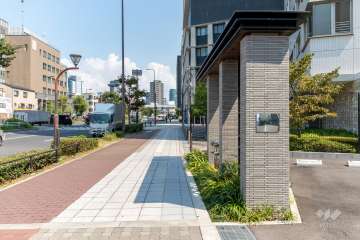 敷地北西側の前面道路　