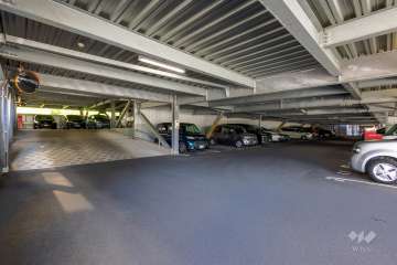 敷地内駐車場（屋内平面式）