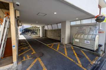 敷地内駐車場（屋内平面式）