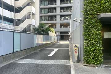 駐車場の出入り口
