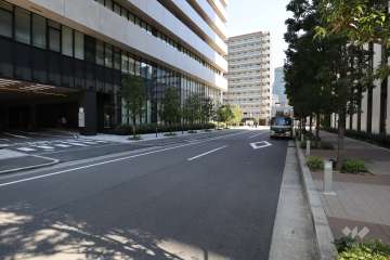 敷地北側の前面道路