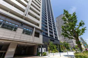 ブランズタワー谷町四丁目の外観（南西側から）