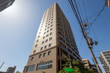 グランドメゾン上町台テラスの外観（南側から）
