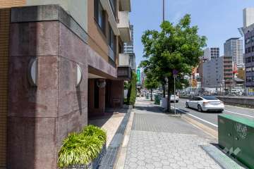 敷地東側の前面道路　