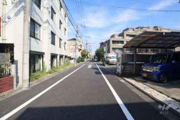 敷地南西側の前面道路　