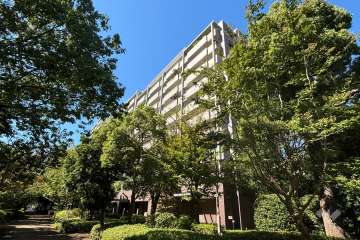 淀川リバーサイドタウンさくら13番館の外観（南東側から）