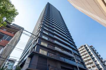 シエリアタワー大阪天満橋の外観（南東側から）