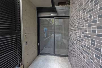 屋内に設けられた駐輪場