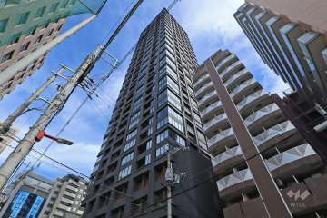 ザ・ファインタワー大手前の外観（北西側から）