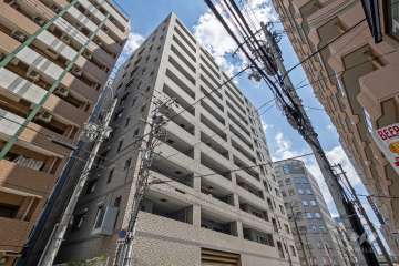 レジオン本町通ベルージュの外観（北西側から）