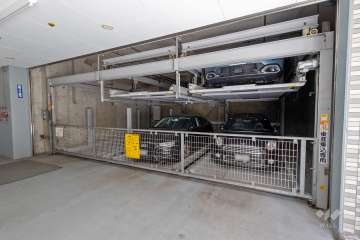 敷地内駐車場（屋内機械式）