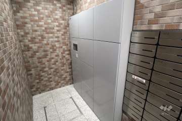 宅配ボックスと共用ポスト