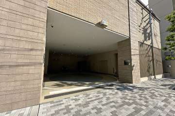 駐車場の出入り口